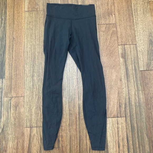 lululemon athletica Pants - Lululemon women’s black workout leggings - sz 8